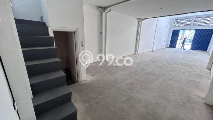 Unit Pabrik Disewa Lokasi Cikarang Selatan, Bekasi Spesifikasi Luas Bangunan 150m2 Unit Pabrik Disewa Lokasi Cikarang Selatan, Bekasi Spesifikasi Luas Bangunan 150m2