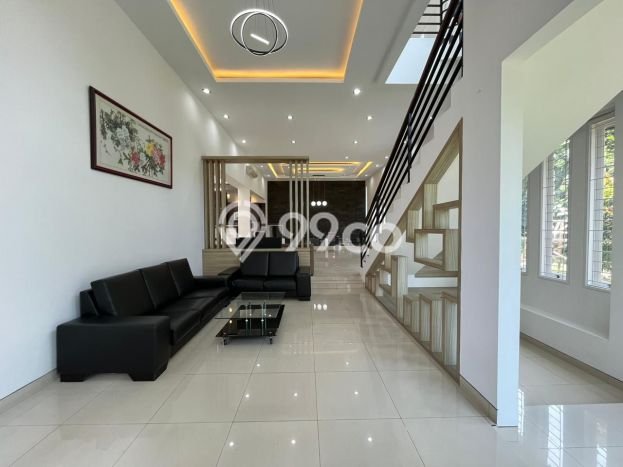 Disewakan Segera Rumah Kondisi Bagus di Area Lippo Cikarang, Cikarang Disewakan Segera Rumah Kondisi Bagus di Area Lippo Cikarang, Cikarang