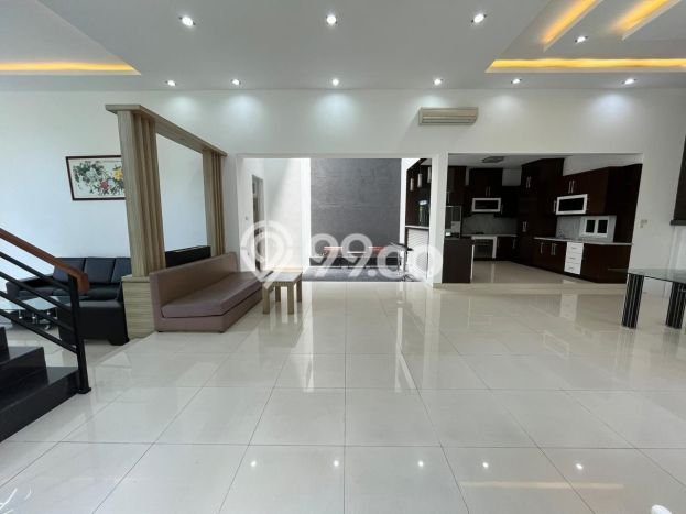 Disewakan Segera Rumah Kondisi Bagus di Area Lippo Cikarang, Cikarang Disewakan Segera Rumah Kondisi Bagus di Area Lippo Cikarang, Cikarang