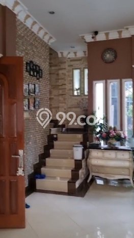 Rumah Strategis Modern Lb 300m2 di Lippo Cikarang, Cikarang Rumah Strategis Modern Lb 300m2 di Lippo Cikarang, Cikarang