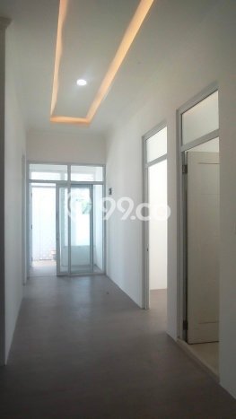 Rumah area , Dekat Stasiun, 6 KT, LT 260m2m² Bangunan 200m2m² Rumah area , Dekat Stasiun, 6 KT, LT 260m2m² Bangunan 200m2m²
