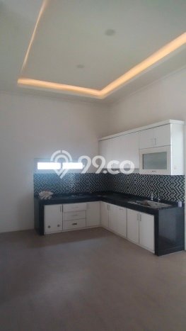 Rumah area , Dekat Stasiun, 6 KT, LT 260m2m² Bangunan 200m2m² Rumah area , Dekat Stasiun, 6 KT, LT 260m2m² Bangunan 200m2m²