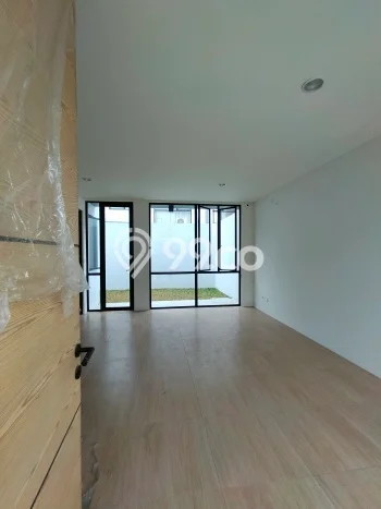 Lokasi terbaik! Rumah siap pakai dikontrakkan di Subang LB 86m2 Lokasi terbaik! Rumah siap pakai dikontrakkan di Subang LB 86m2