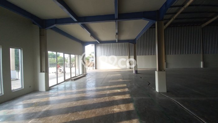 Unit Gudang Disewa Lokasi Lippo Cikarang, Cikarang Spesifikasi Luas Bangunan 1575m2 Unit Gudang Disewa Lokasi Lippo Cikarang, Cikarang Spesifikasi Luas Bangunan 1575m2