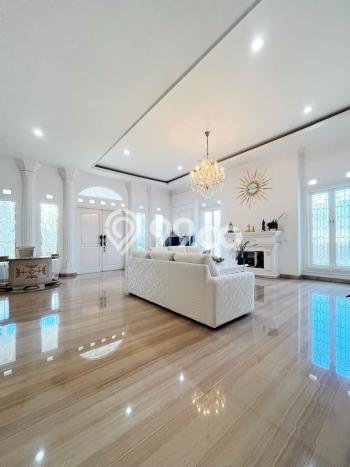 For Sale! Premium House LT 1304m2 Desain Elegan di Setra Duta For Sale! Premium House LT 1304m2 Desain Elegan di Setra Duta