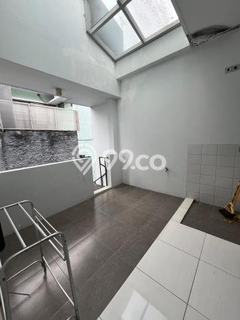 Rumah Mewah LB 135m2 Siap Pakai Desain Elegan di Cigadung, Bandung Rumah Mewah LB 135m2 Siap Pakai Desain Elegan di Cigadung, Bandung
