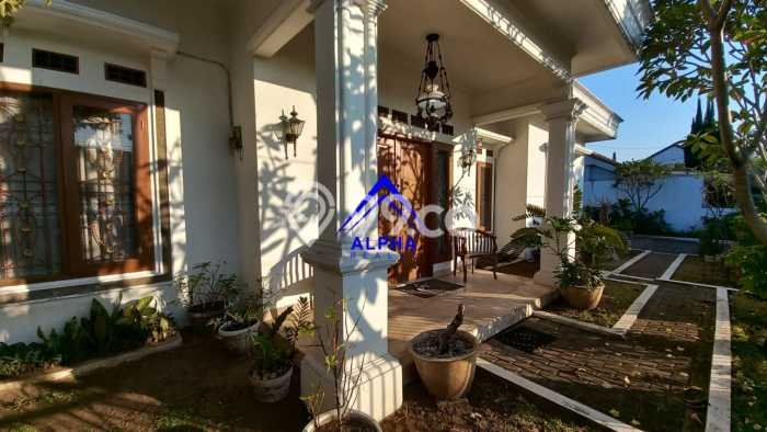Dijual Rumah Luas Elegan Dengan View Cantik di Cibeureum, Bandung Dijual Rumah Luas Elegan Dengan View Cantik di Cibeureum, Bandung