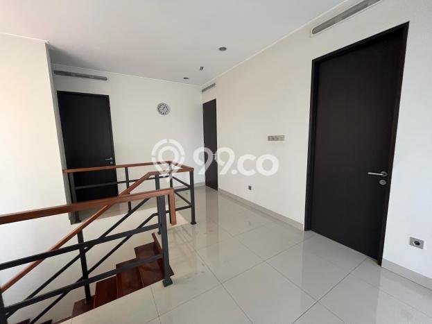 Rumah Mewah LB 135m2 Siap Pakai Desain Elegan di Cigadung, Bandung Rumah Mewah LB 135m2 Siap Pakai Desain Elegan di Cigadung, Bandung