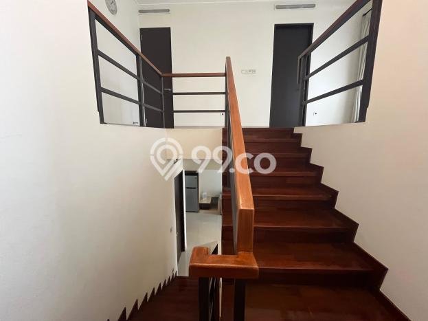 Rumah Mewah LB 135m2 Siap Pakai Desain Elegan di Cigadung, Bandung Rumah Mewah LB 135m2 Siap Pakai Desain Elegan di Cigadung, Bandung