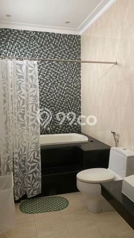 Rumah Sewa Surabaya LT 24m2 LB 350m2 Kawasan Citraland Rumah Sewa Surabaya LT 24m2 LB 350m2 Kawasan Citraland