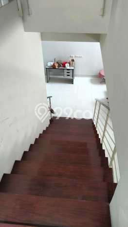 Disewakan Segera Rumah Kondisi Bagus di Kawasan Wiyung, Surabaya Disewakan Segera Rumah Kondisi Bagus di Kawasan Wiyung, Surabaya
