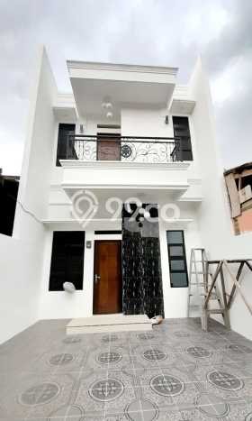 For Sale Hunian Rumah Terawat 4 Kamar di Kalisari, Jakarta Timur For Sale Hunian Rumah Terawat 4 Kamar di Kalisari, Jakarta Timur