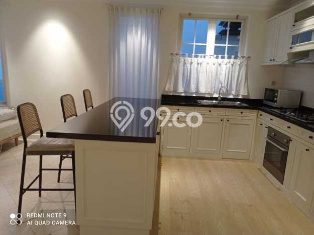 Rumah Bagus Disewakan di Lippo Karawaci, Tangerang LT 650m2, LB 800m2 Rumah Bagus Disewakan di Lippo Karawaci, Tangerang LT 650m2, LB 800m2