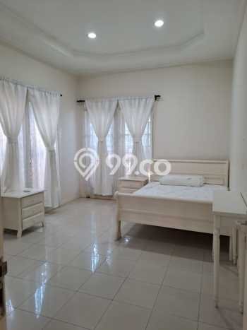 Disewakan! Rumah 4 Kamar Tidur &
4 Kamar Mandi di Lippo Karawaci, Tangerang Disewakan! Rumah 4 Kamar Tidur &
4 Kamar Mandi di Lippo Karawaci, Tangerang