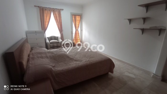 Disewakan! Rumah 6 Kamar Tidur &
4 Kamar Mandi di Lippo Karawaci, Tangerang Disewakan! Rumah 6 Kamar Tidur &
4 Kamar Mandi di Lippo Karawaci, Tangerang