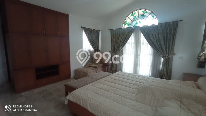 Disewakan! Rumah 6 Kamar Tidur &
4 Kamar Mandi di Lippo Karawaci, Tangerang Disewakan! Rumah 6 Kamar Tidur &
4 Kamar Mandi di Lippo Karawaci, Tangerang