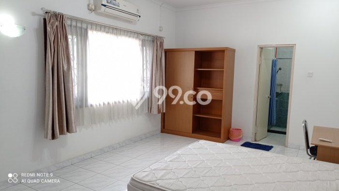HARGA TERBAIK! Rumah di , 4 KM, Lingkungan Sejuk, LT 250m2m² Bangunan 300m2m² HARGA TERBAIK! Rumah di , 4 KM, Lingkungan Sejuk, LT 250m2m² Bangunan 300m2m²