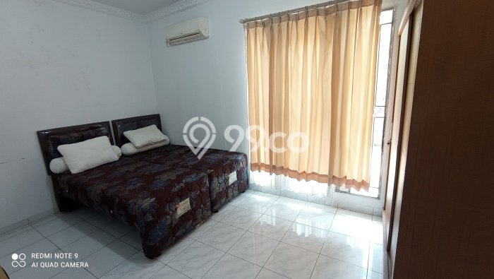 HARGA TERBAIK! Rumah di , 4 KM, Lingkungan Sejuk, LT 250m2m² Bangunan 300m2m² HARGA TERBAIK! Rumah di , 4 KM, Lingkungan Sejuk, LT 250m2m² Bangunan 300m2m²