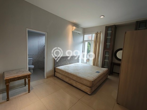 Rumah sewa siap huni 4 Kamar Tidur di Lippo Karawaci, Tangerang Rumah sewa siap huni 4 Kamar Tidur di Lippo Karawaci, Tangerang