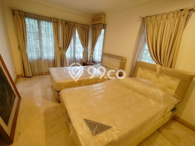 Jarang Ada! Rumah Sewa 4 Kamar Bagus Siap Huni Lippo Karawaci Jarang Ada! Rumah Sewa 4 Kamar Bagus Siap Huni Lippo Karawaci