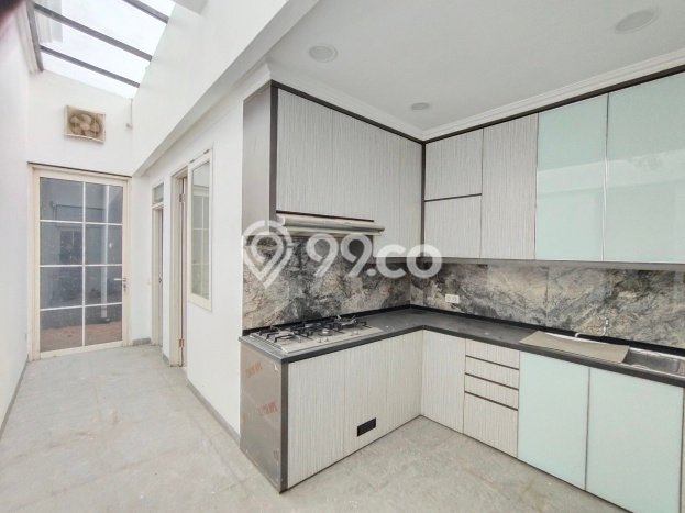 Jual Rumah Luas Megah Dengan View Eksklusif di Lippo Karawaci, Tangerang Jual Rumah Luas Megah Dengan View Eksklusif di Lippo Karawaci, Tangerang
