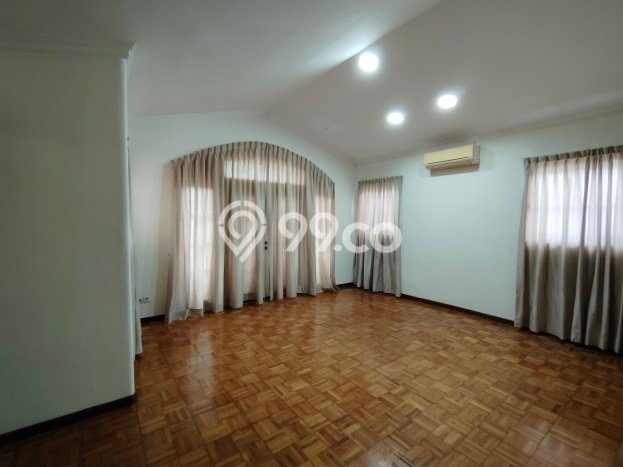 Rumah Sewa Tangerang LT 700m2 LB 500m2 Area Lippo Karawaci Rumah Sewa Tangerang LT 700m2 LB 500m2 Area Lippo Karawaci