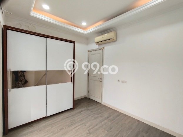 Jual Rumah Luas Megah Dengan View Eksklusif di Lippo Karawaci, Tangerang Jual Rumah Luas Megah Dengan View Eksklusif di Lippo Karawaci, Tangerang