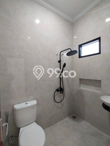 Dijual Rumah Strategis Bagus Punya 4 KT di Jagakarsa Jakarta Selatan SHM Dijual Rumah Strategis Bagus Punya 4 KT di Jagakarsa Jakarta Selatan SHM