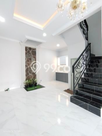 For Sale Rumah 3 Kamar Lokasi Strategis Bagus dan Strategis di Jagakarsa For Sale Rumah 3 Kamar Lokasi Strategis Bagus dan Strategis di Jagakarsa