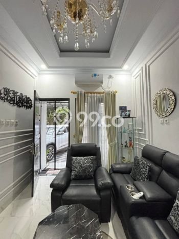 Rumah Strategis Modern Lb 120m2 di Jagakarsa, Jakarta Selatan Rumah Strategis Modern Lb 120m2 di Jagakarsa, Jakarta Selatan