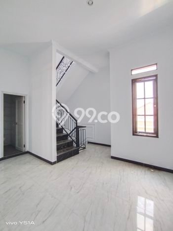 Rumah Strategis Modern Lb 150m2 di Cilandak, Jakarta Selatan Rumah Strategis Modern Lb 150m2 di Cilandak, Jakarta Selatan