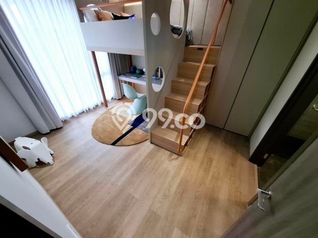 Jual Rumah Luas Elegan Dengan View Eksklusif di Grand Wisata, Bekasi Jual Rumah Luas Elegan Dengan View Eksklusif di Grand Wisata, Bekasi