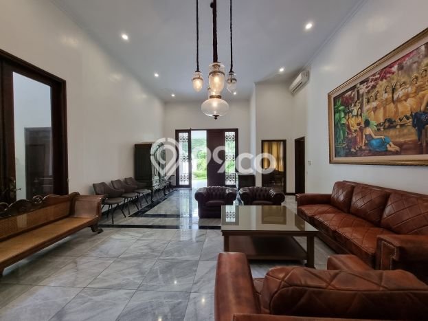 Disewakan Hunian Konsep Modern di Menteng Jakarta Pusat dengan 4 Kamar Disewakan Hunian Konsep Modern di Menteng Jakarta Pusat dengan 4 Kamar