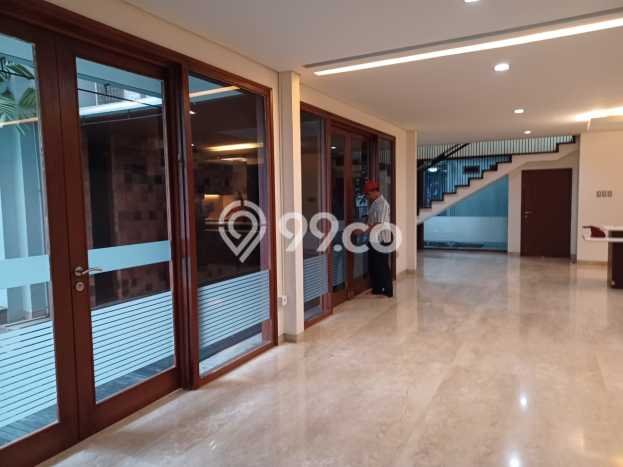 Rumah Cantik Siap Huni Di Menteng Luas 700m2 Lokasi Strategis Rumah Cantik Siap Huni Di Menteng Luas 700m2 Lokasi Strategis