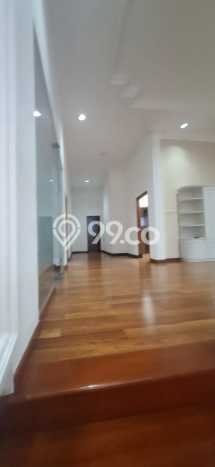 BEST DEAL Rumah Mewah 8 BR Disewakan di Jakarta Pusat Siap Pakai BEST DEAL Rumah Mewah 8 BR Disewakan di Jakarta Pusat Siap Pakai