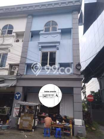 Unit Ruko Disewa Lokasi Pancoran, Jakarta Selatan Spesifikasi Luas Bangunan 210m2 Unit Ruko Disewa Lokasi Pancoran, Jakarta Selatan Spesifikasi Luas Bangunan 210m2