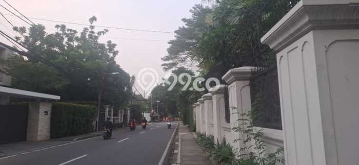 BEST DEAL Rumah Mewah 8 BR Disewakan di Jakarta Pusat Siap Pakai BEST DEAL Rumah Mewah 8 BR Disewakan di Jakarta Pusat Siap Pakai