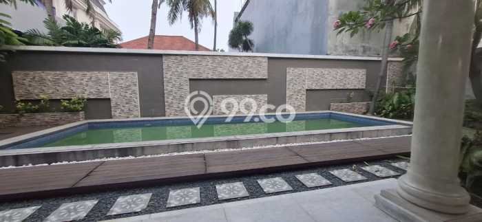 BEST DEAL Rumah Mewah 8 BR Disewakan di Jakarta Pusat Siap Pakai BEST DEAL Rumah Mewah 8 BR Disewakan di Jakarta Pusat Siap Pakai