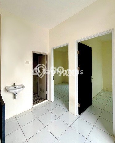 Rumah LT 53m² / LB 70m² Area Strategis di Cikupa Citra Raya, Tangerang Rumah LT 53m² / LB 70m² Area Strategis di Cikupa Citra Raya, Tangerang