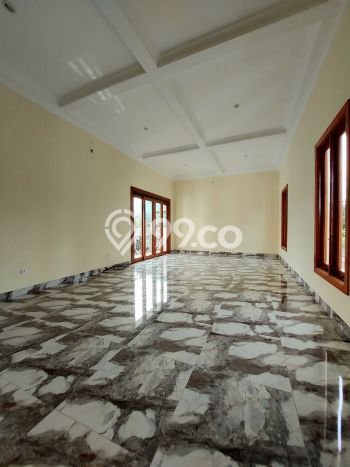 Rumah Luxury Modern Tanpa Renovasi di BSD City Tangerang Rumah Luxury Modern Tanpa Renovasi di BSD City Tangerang