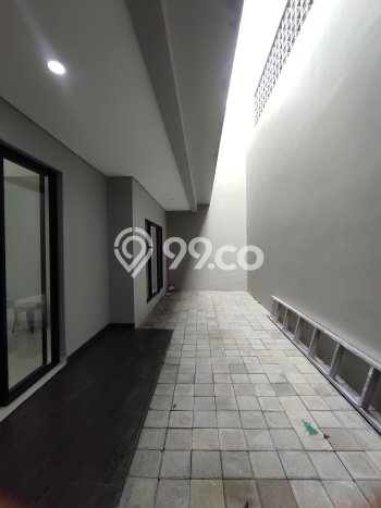 For Sale! Premium House LT 180m2 Desain Elegan di Sektor 9-Bintaro For Sale! Premium House LT 180m2 Desain Elegan di Sektor 9-Bintaro