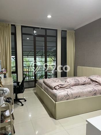 Jual Rumah Luas Megah Dengan View Eksklusif di BSD City, Tangerang Jual Rumah Luas Megah Dengan View Eksklusif di BSD City, Tangerang