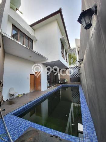 Rumah Mewah LB 110m2 Siap Huni Desain Elegan di Bintaro, Tangerang Selatan Rumah Mewah LB 110m2 Siap Huni Desain Elegan di Bintaro, Tangerang Selatan