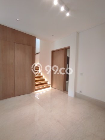 Rumah Elit Modern Siap Huni di Pondok Indah Jakarta Selatan Rumah Elit Modern Siap Huni di Pondok Indah Jakarta Selatan