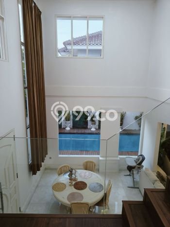 Rumah Mewah Siap Huni LT 354m2 di Bintaro, Tangerang Selatan Rumah Mewah Siap Huni LT 354m2 di Bintaro, Tangerang Selatan