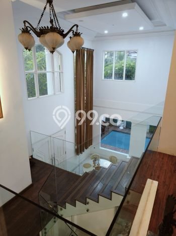 Rumah Mewah Siap Huni LT 354m2 di Bintaro, Tangerang Selatan Rumah Mewah Siap Huni LT 354m2 di Bintaro, Tangerang Selatan