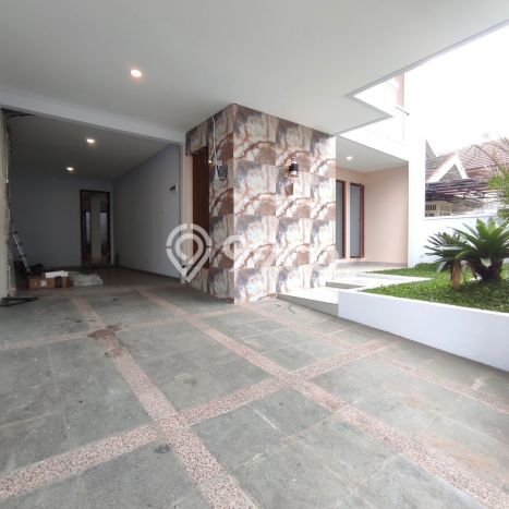 For Sale! Luxury House LT 180m2 Desain Elegan di Sektor 5 - Bintaro For Sale! Luxury House LT 180m2 Desain Elegan di Sektor 5 - Bintaro