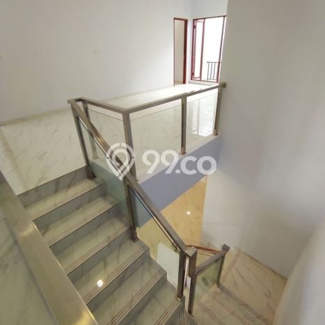 For Sale! Luxury House LT 180m2 Desain Elegan di Sektor 5 - Bintaro For Sale! Luxury House LT 180m2 Desain Elegan di Sektor 5 - Bintaro