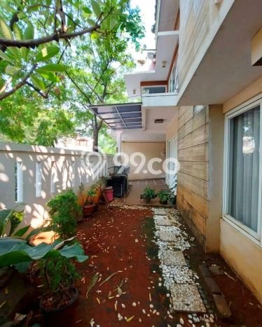 Rumah Elit Modern Siap Huni di Bintaro Tangerang Selatan Rumah Elit Modern Siap Huni di Bintaro Tangerang Selatan