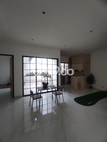 Jual Rumah Mewah Megah Dengan View Eksklusif di Bintaro, Tangerang Selatan Jual Rumah Mewah Megah Dengan View Eksklusif di Bintaro, Tangerang Selatan